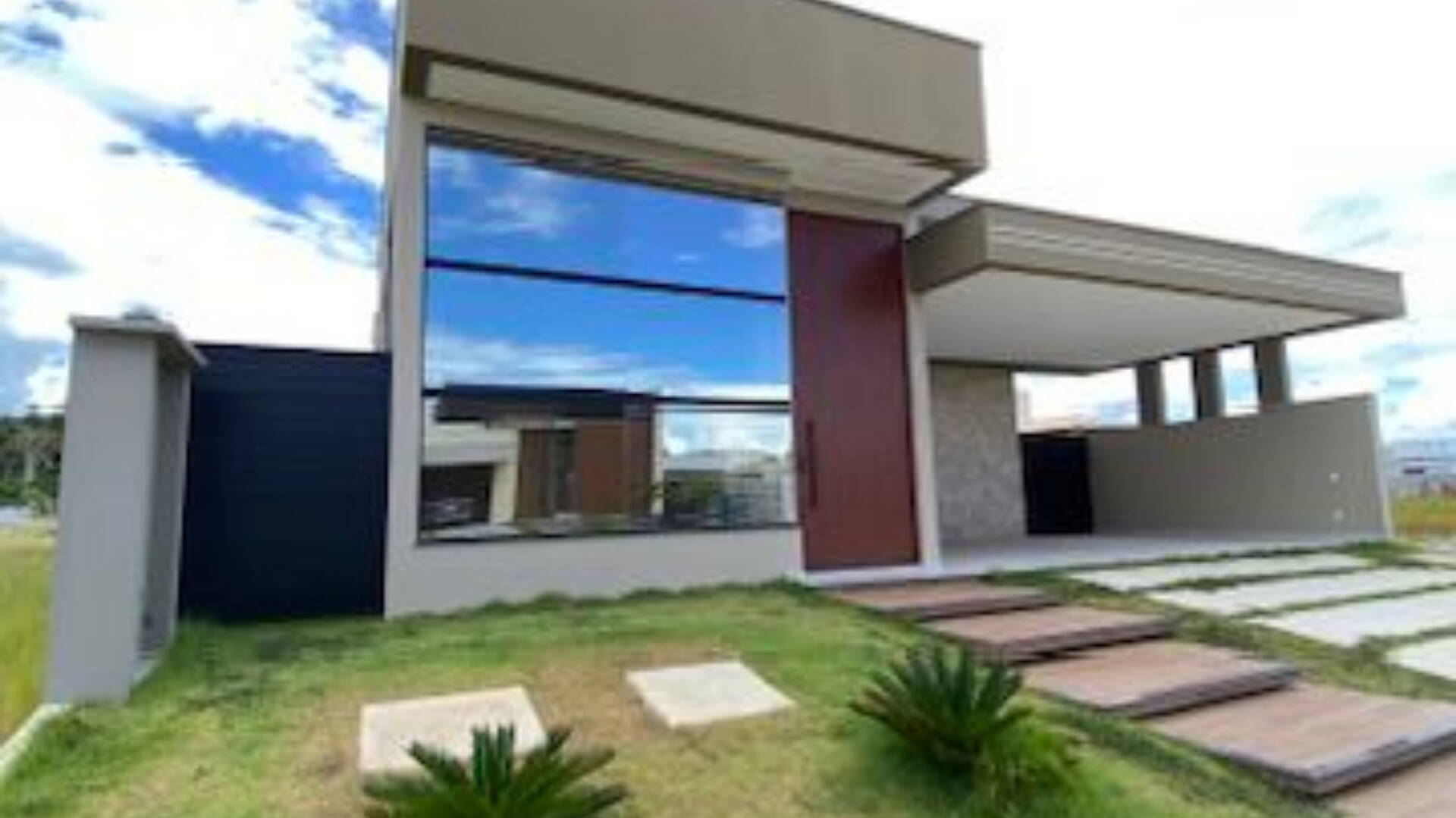 Casa em condomínio frente mar - Ilhéus