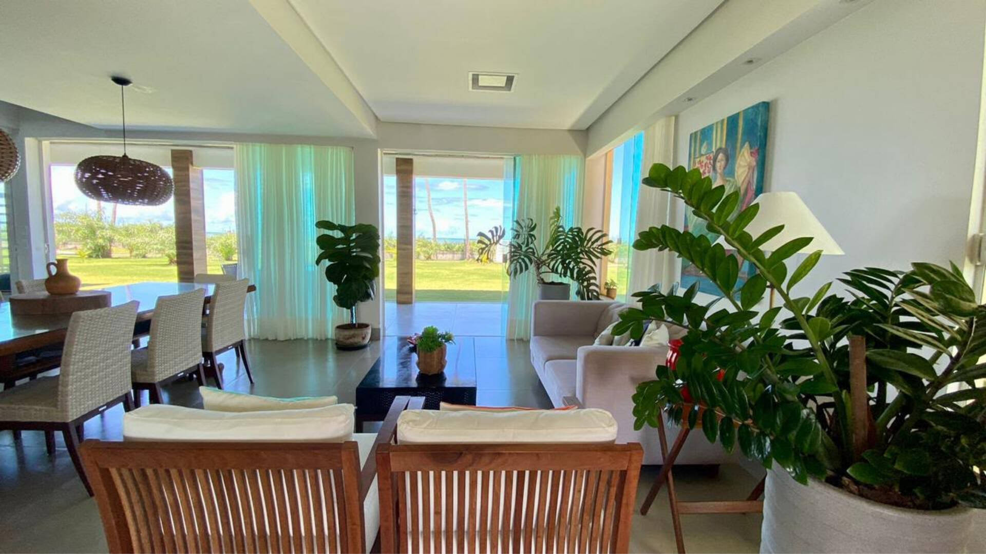 Duplex mobiliado com 4 suítes e vista para o mar em Ilhéus