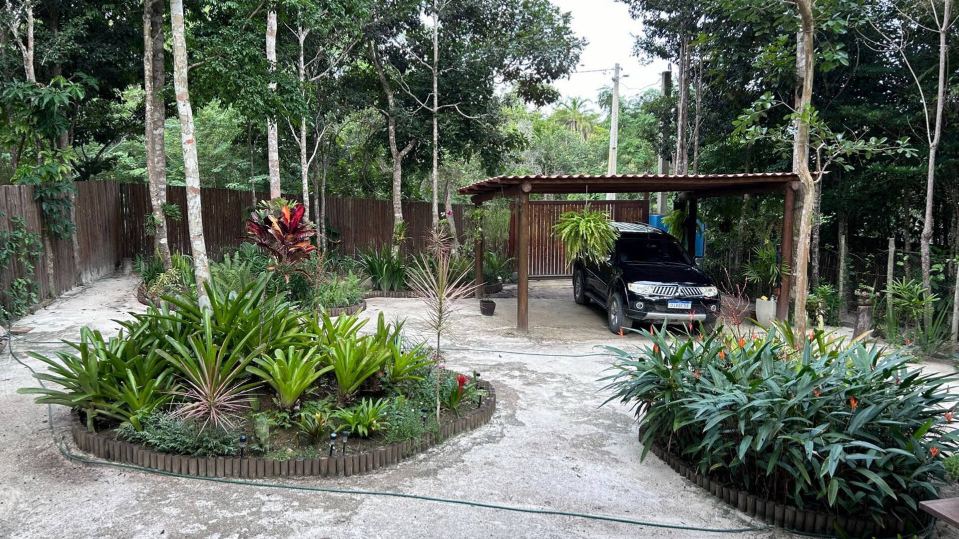 Casa rústica em condomínio — Arraial d’Ajuda, Porto Seguro